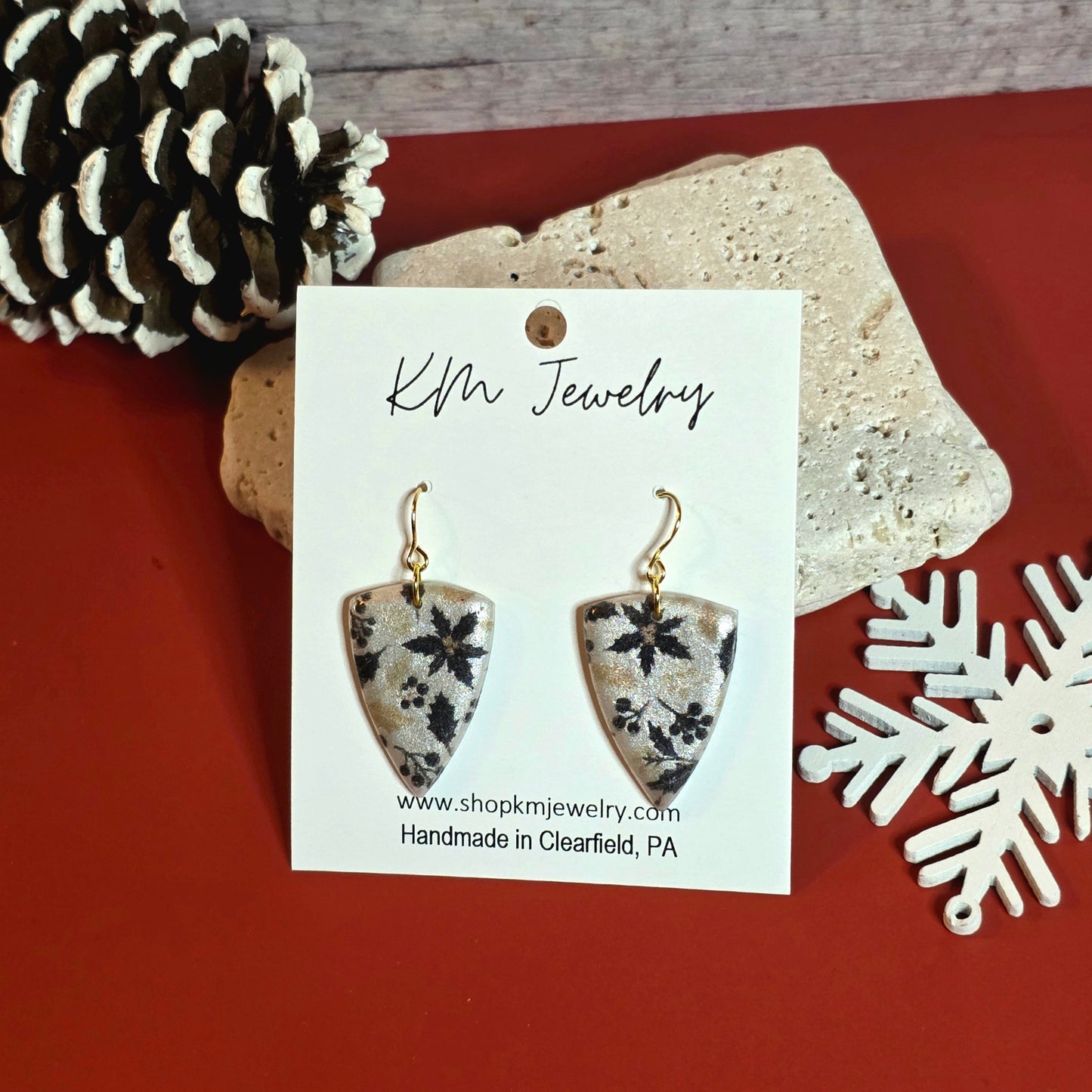 Pearl | Poinsettia | Clay | Earring