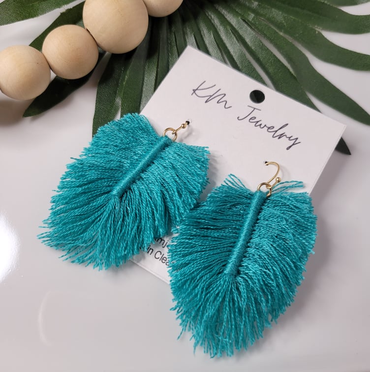 Feather | Macramé | Cotton Yarn | Multiple Colors | Earring