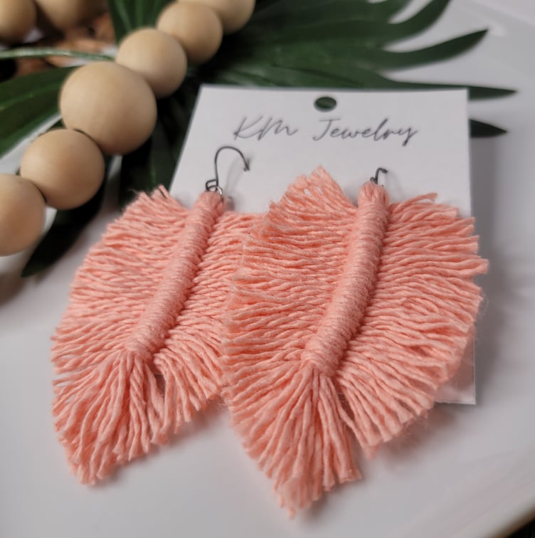 Feather | Macramé | Cotton Yarn | Multiple Colors | Earring