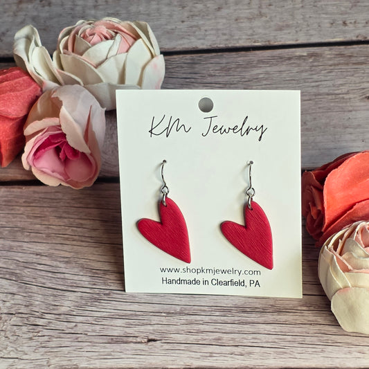 Asymmetric Heart | Crimson Crush | Txtr | Clay