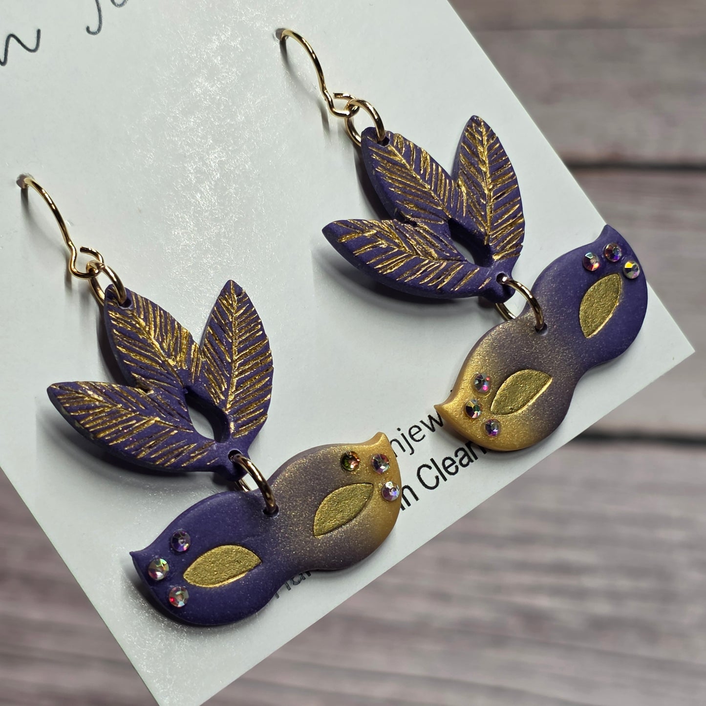 Mardi Gras | Mask & Feathers | Gold