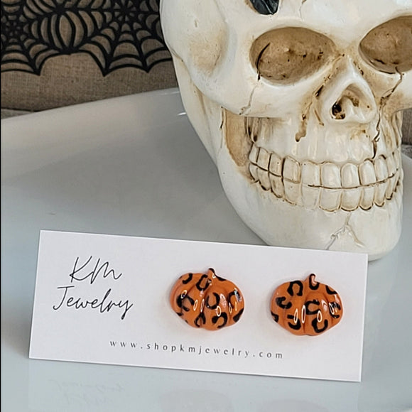 Leopard Pumpkin | Stud | 15 x 19mm | Clay