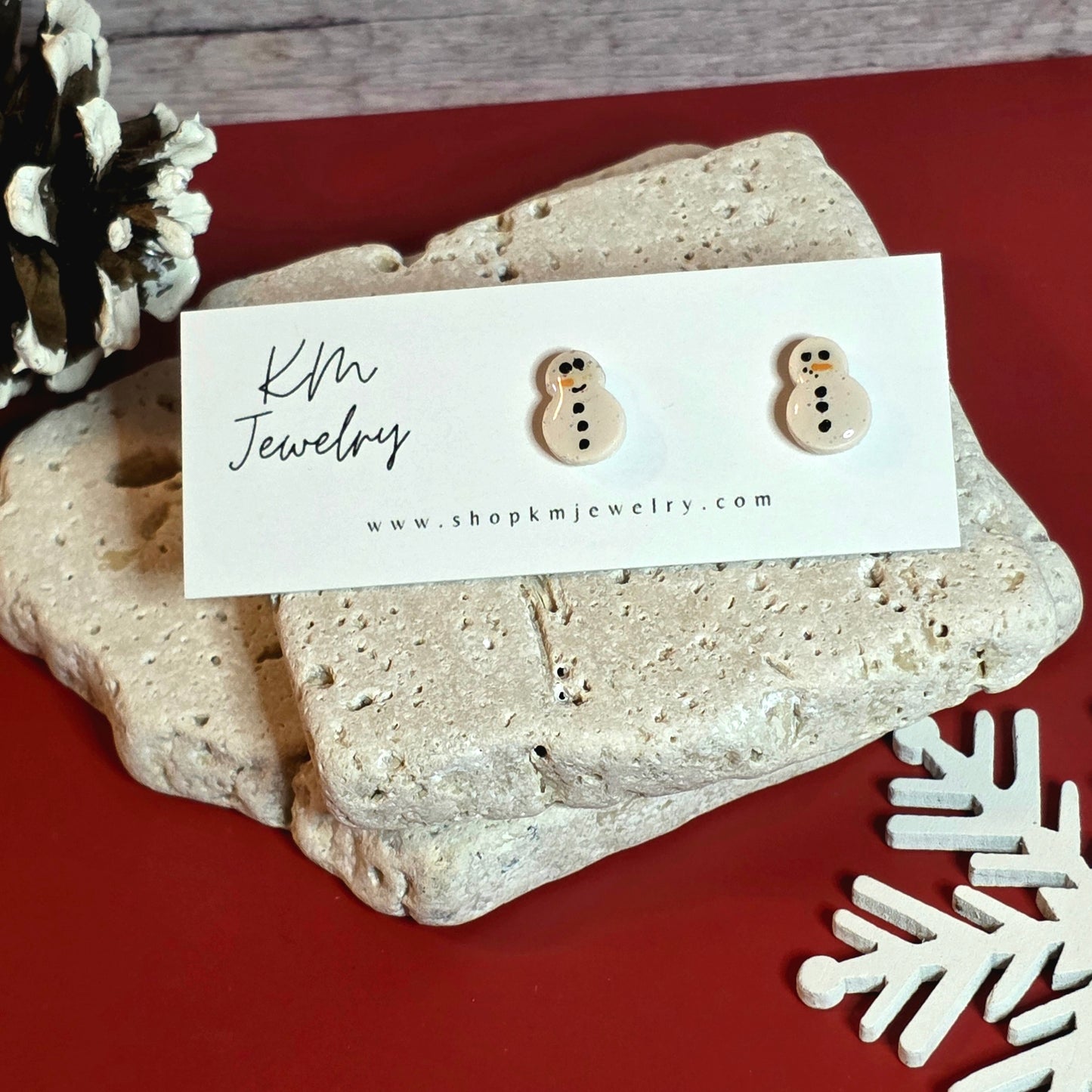 Snowman | White | Stud | Clay