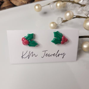 Christmas | 15mm | Stud | Holly | Clay