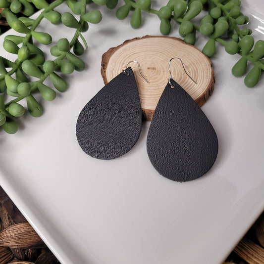 Black | Large Teardrop | Genuine Leather | Earring