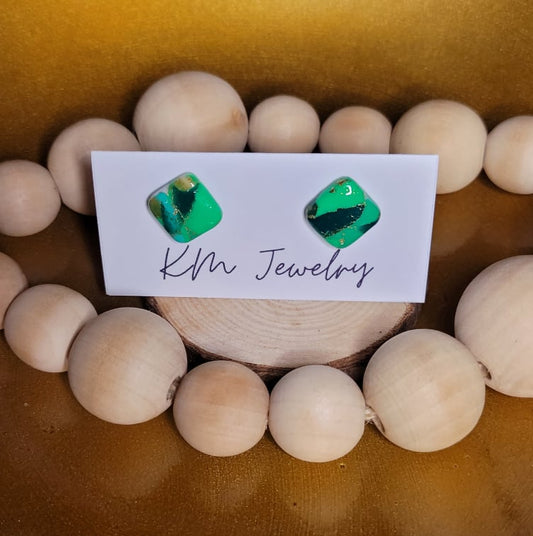Lucky | 13mm | Stud | Square | Clay