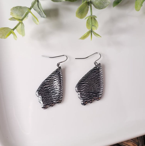 Silver Linings | Scalloped Teardrop | Silver | Clay