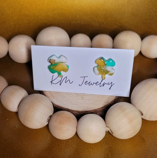 Lucky | 0.5 inch  | Stud | Shamrock | Clay
